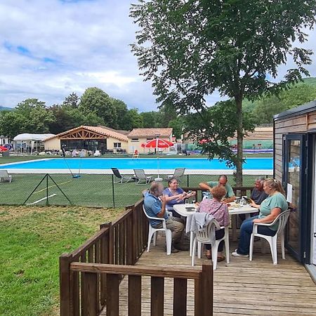 Camping Le Pre Cathare Lavelanet Bagian luar foto