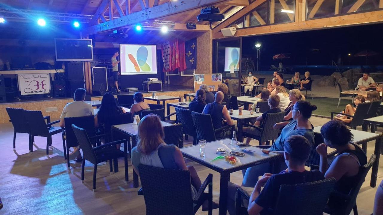 Camping Le Pre Cathare Lavelanet Bagian luar foto