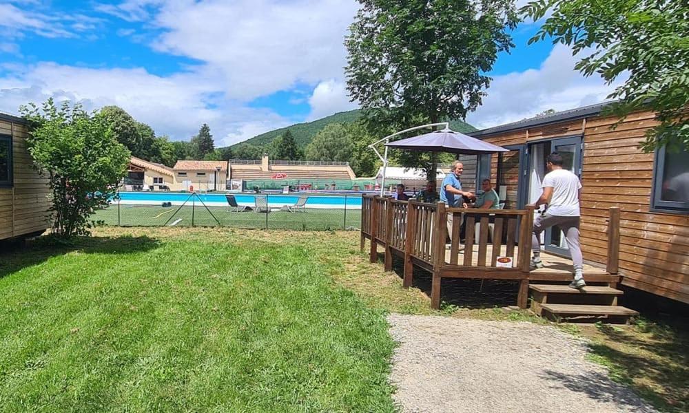 Camping Le Pre Cathare Lavelanet Bagian luar foto
