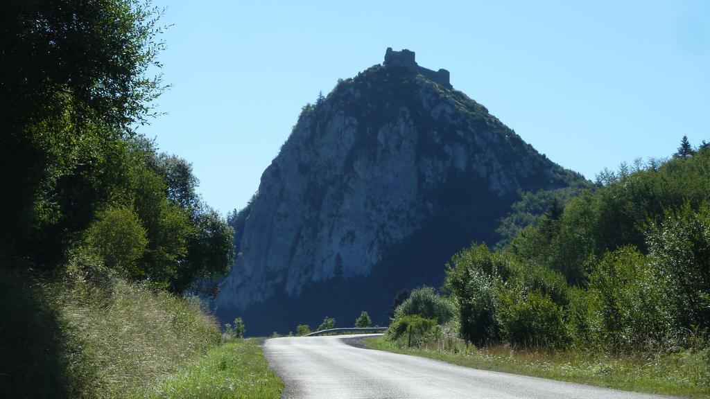 Camping Le Pre Cathare Lavelanet Bagian luar foto